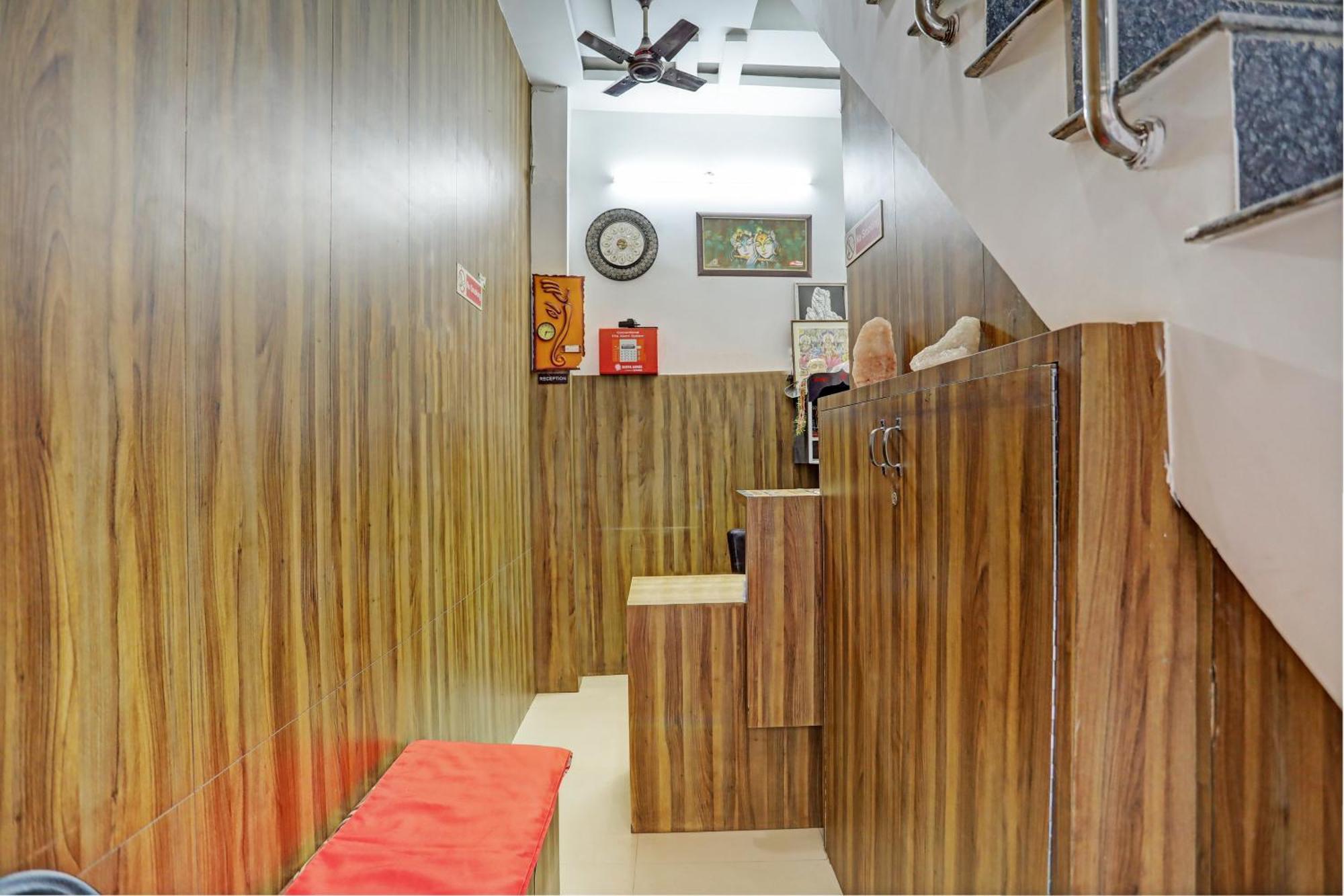 Oyo Hotel The Red Hut Chandīgarh Dış mekan fotoğraf